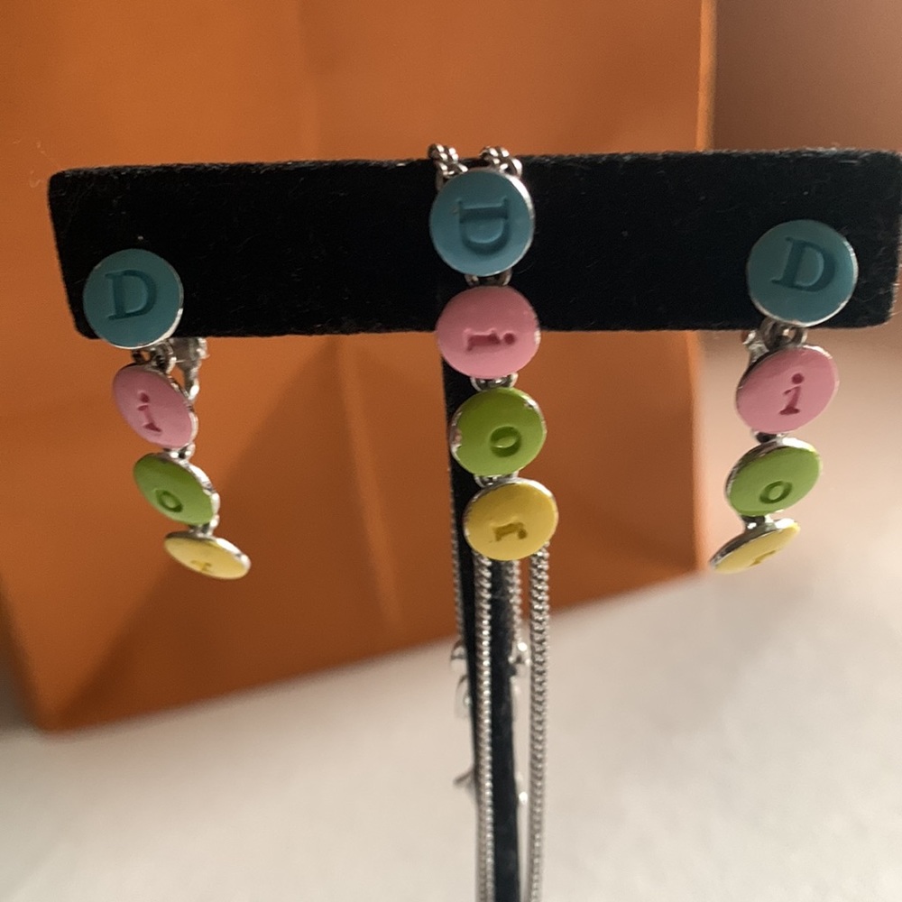 Dior earrings and bracelet set silver tone - Picture 2 of 7